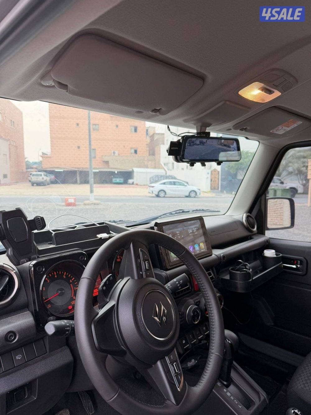 للبيع موديل ٢٠٢٥  من الوكالة استعمال خفيف1