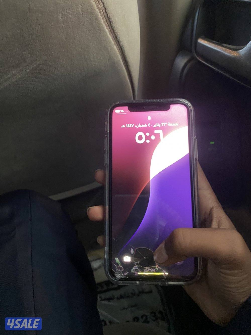 للبيع آيفون xs مبدل بطاريه وفي كسر بشاشه تحت1