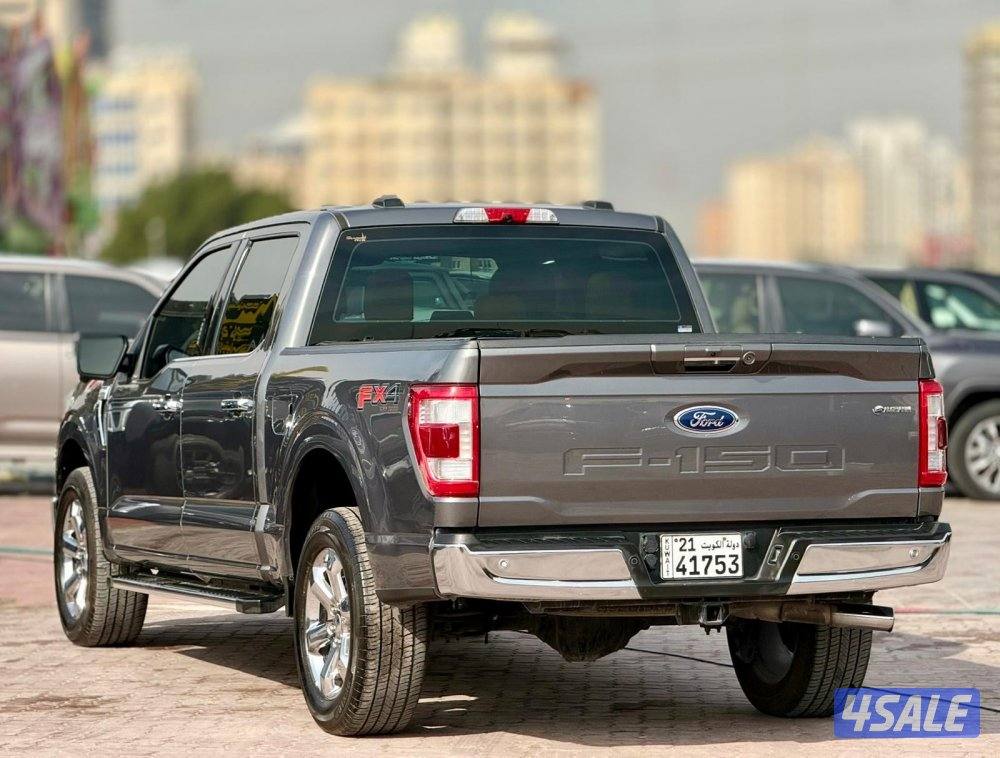 وانيت لاريت 2022 بحالة الوكاله4