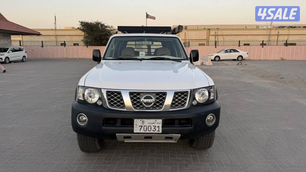 لبيع سفاري سلوقي3