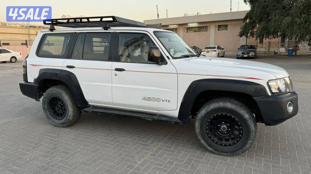 لبيع سفاري سلوقي4