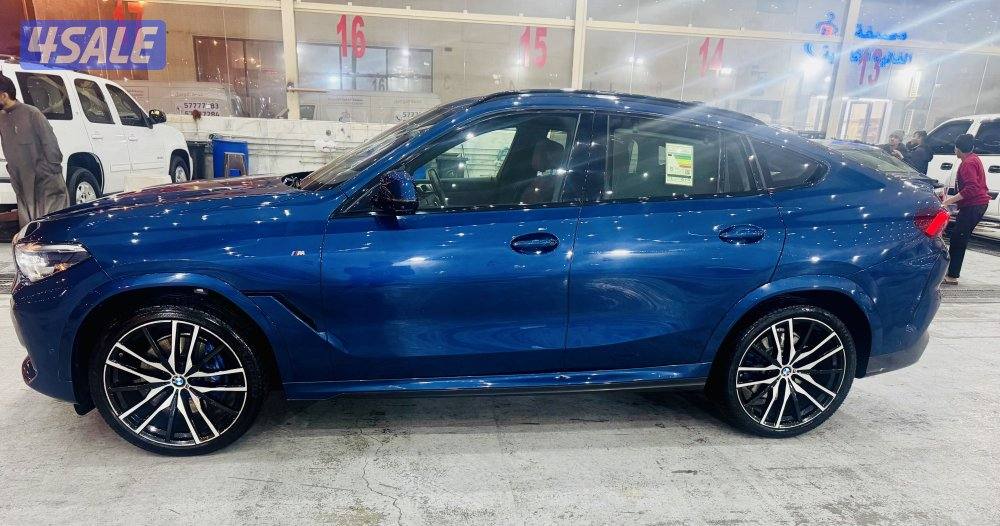 سياره وكاله ماشي 35 الف صبغ الوكاله ما عدا قطعه وحده شرط الفحص بالكامل5