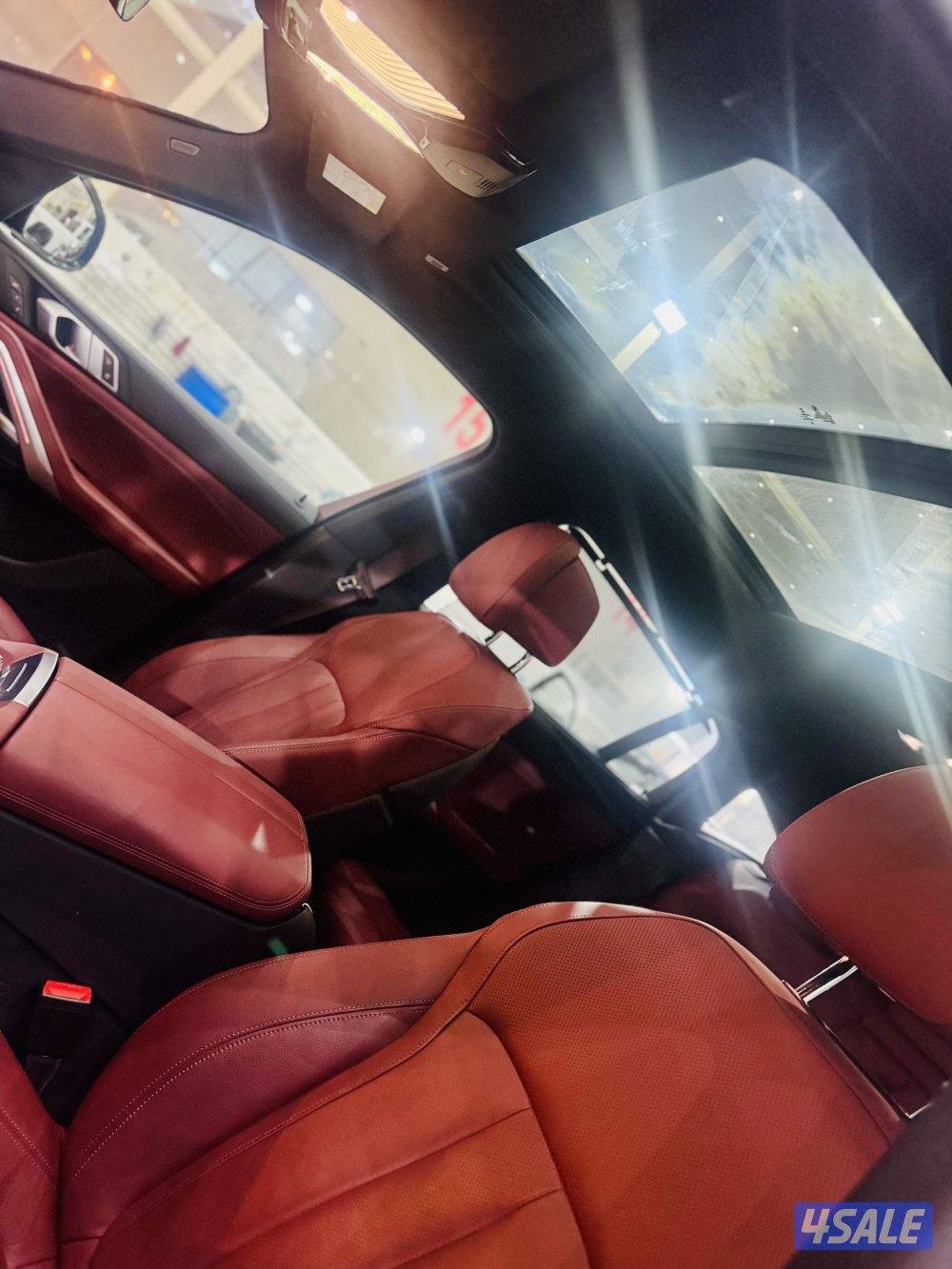 سياره وكاله ماشي 35 الف صبغ الوكاله ما عدا قطعه وحده شرط الفحص بالكامل7