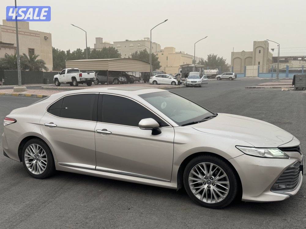 للبيع كامري ليمتد ٢٠١٩4