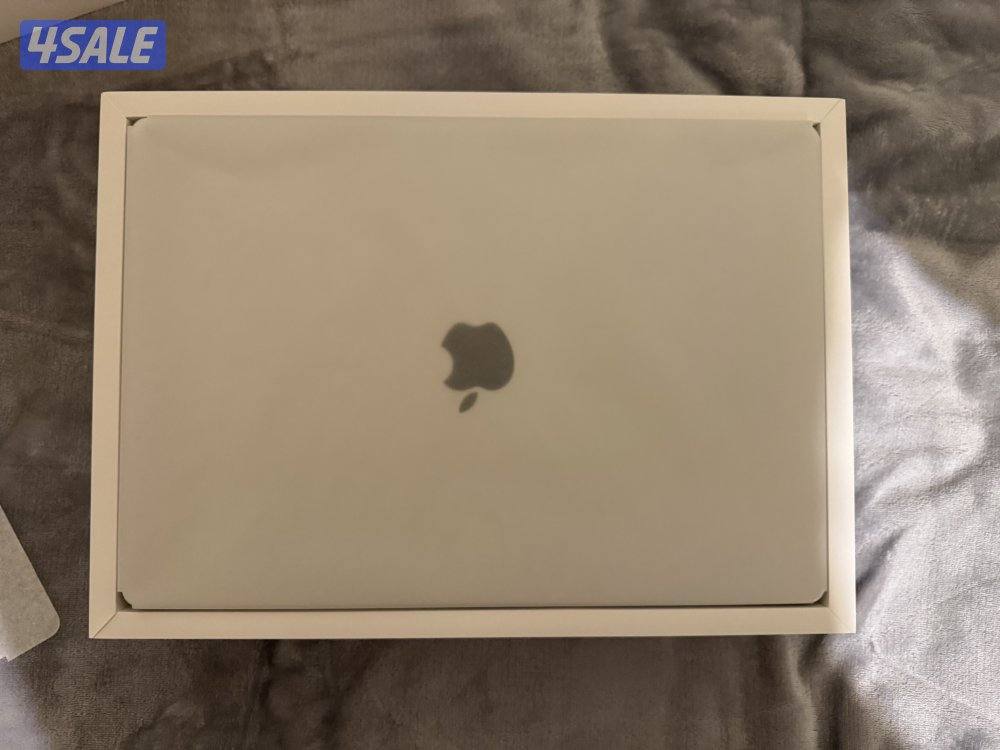 Macbook Pro M3 Pro 18GB RAM 512GB SSD 18 Core GPU 12 Core CPU4