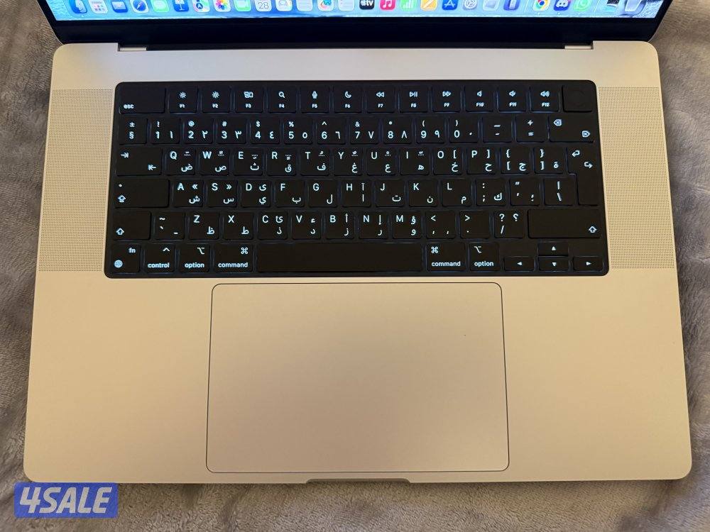 Macbook Pro M3 Pro 18GB RAM 512GB SSD 18 Core GPU 12 Core CPU6