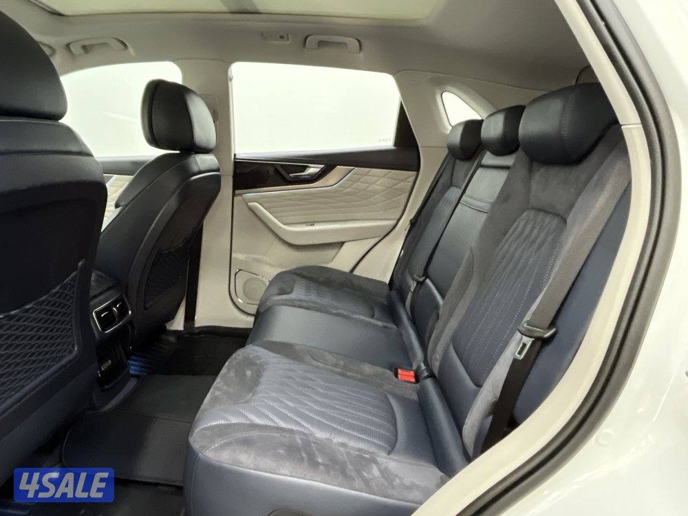 FAW HONG QI-HS5 Faw FAW HONG QI-HS5 20233