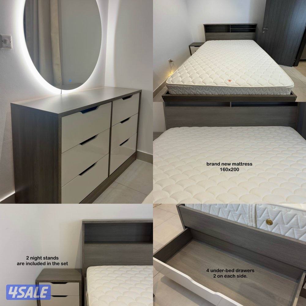 Bedroom + mattress + mirror0