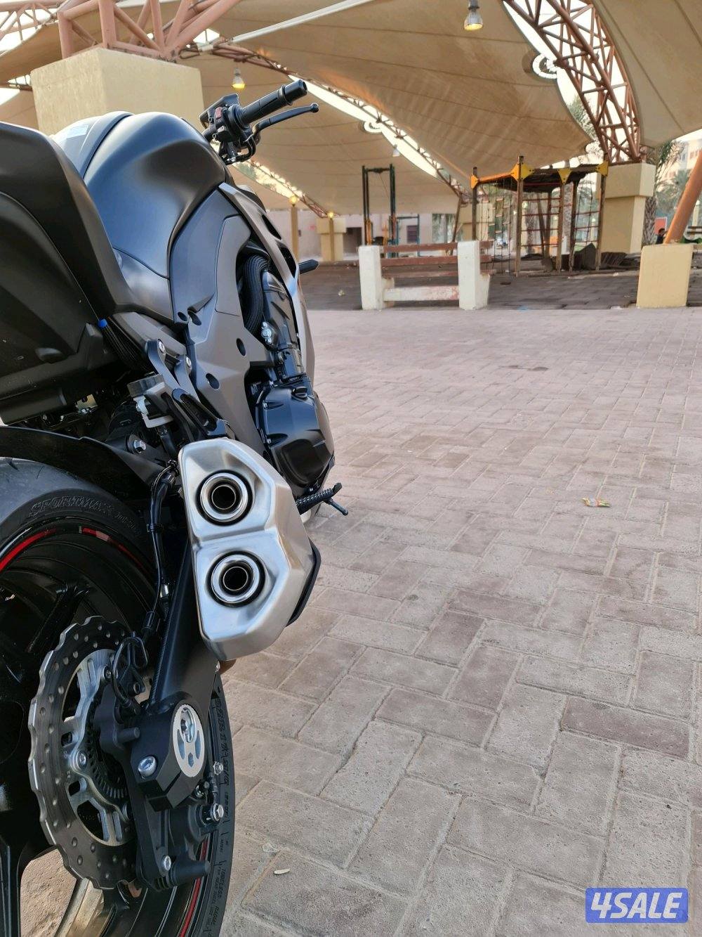 Kawasaki Z1000 ABS - كاواساكي زد ١٠٠٠10
