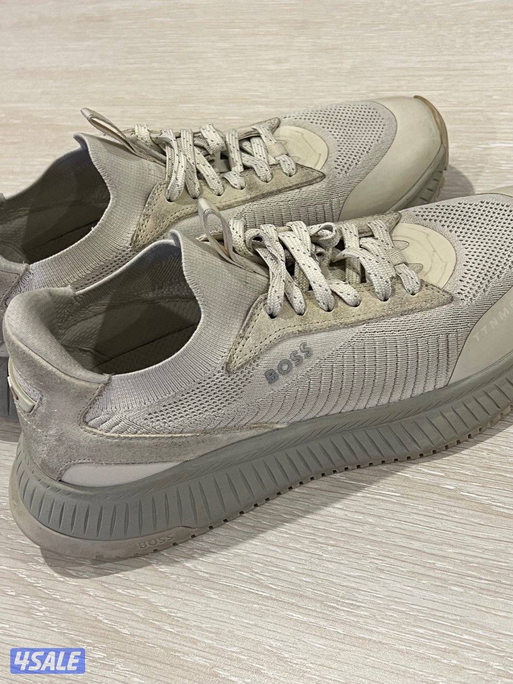 جوتي Boss مقاس ٤١2