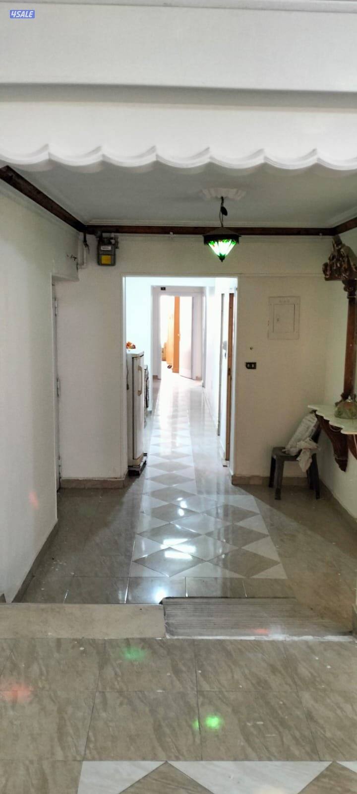 للبيع شقه في شارع البحر الاعظم مطله على النيل و الاهرامات ٢٠٠ متر4