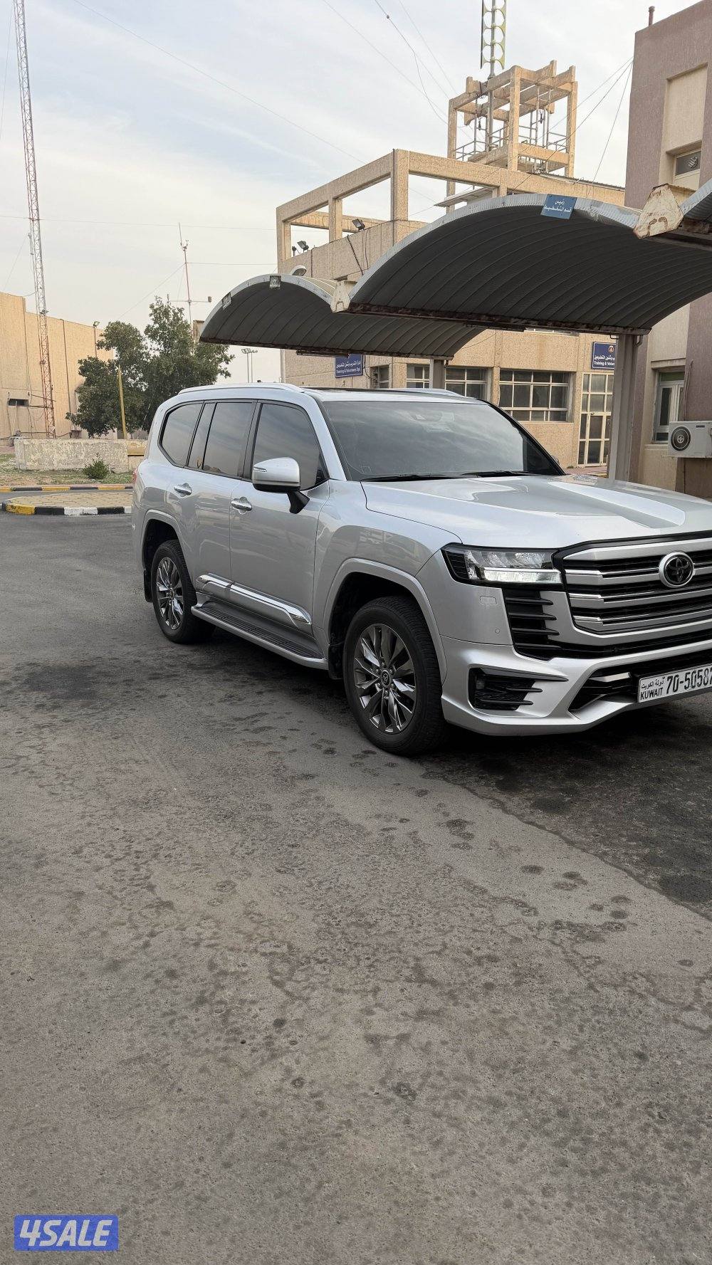 للبيع لاندكروزر الساير 20237