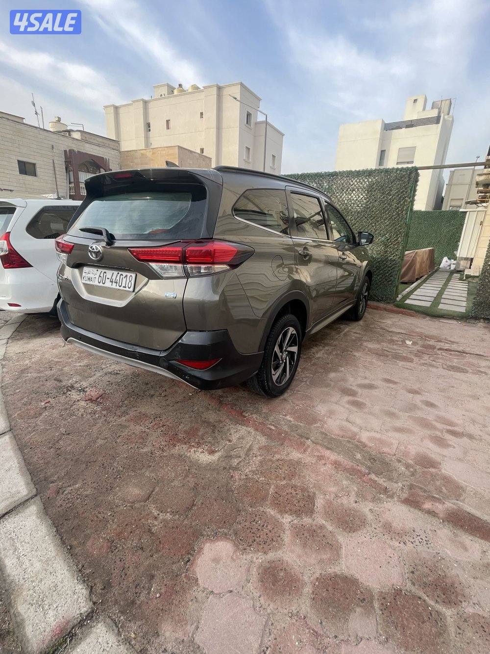 للبيع رش موديل 2022 المالك الاول4