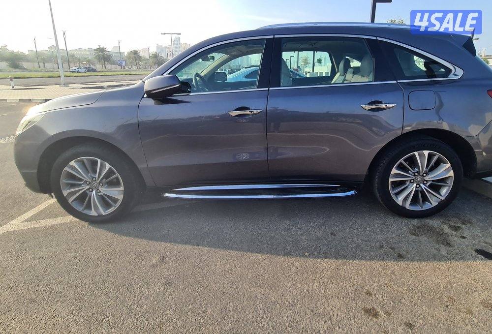 جيب اكورا MDX سنة 2018 صبغ وكالة ماعدا قطعه عداد 177 km2