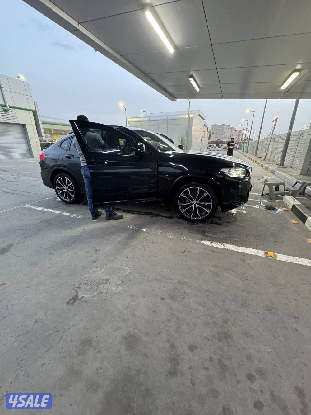 للبيع جيب بي ام X4 صبغ الوكالة شرط الفحص6