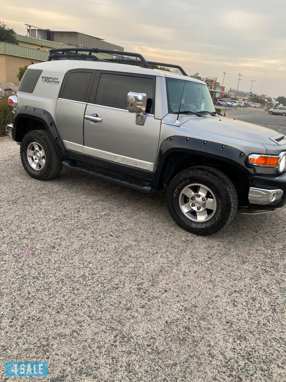 للبيع جيب تويوتا إف جي2