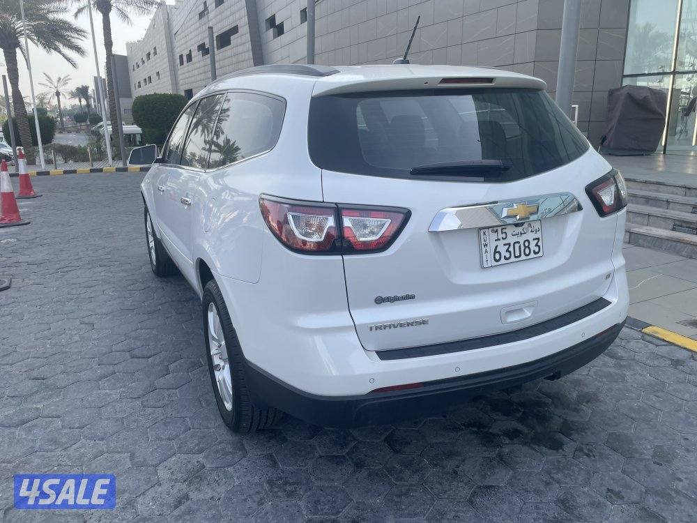 شفروليه ترافيرس0