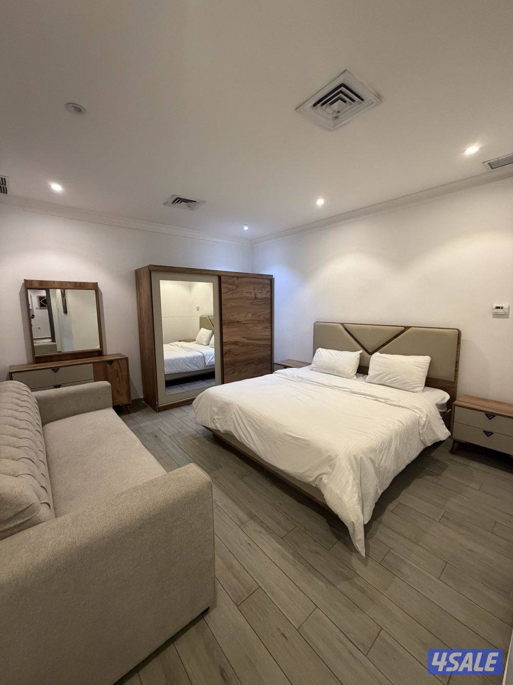 أجا و ويك أند و أيام الأسبوع1