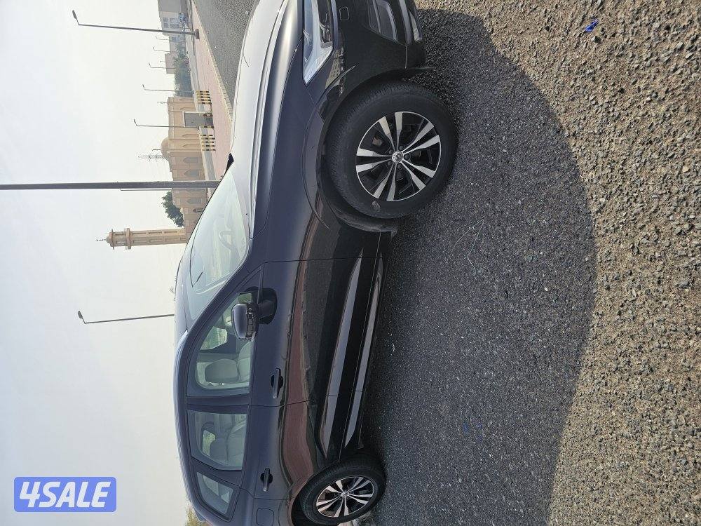 فولفو XC60 ماشي 53 الف كم موديل 2021 بحالة الوكاله الدرجه الاولى1