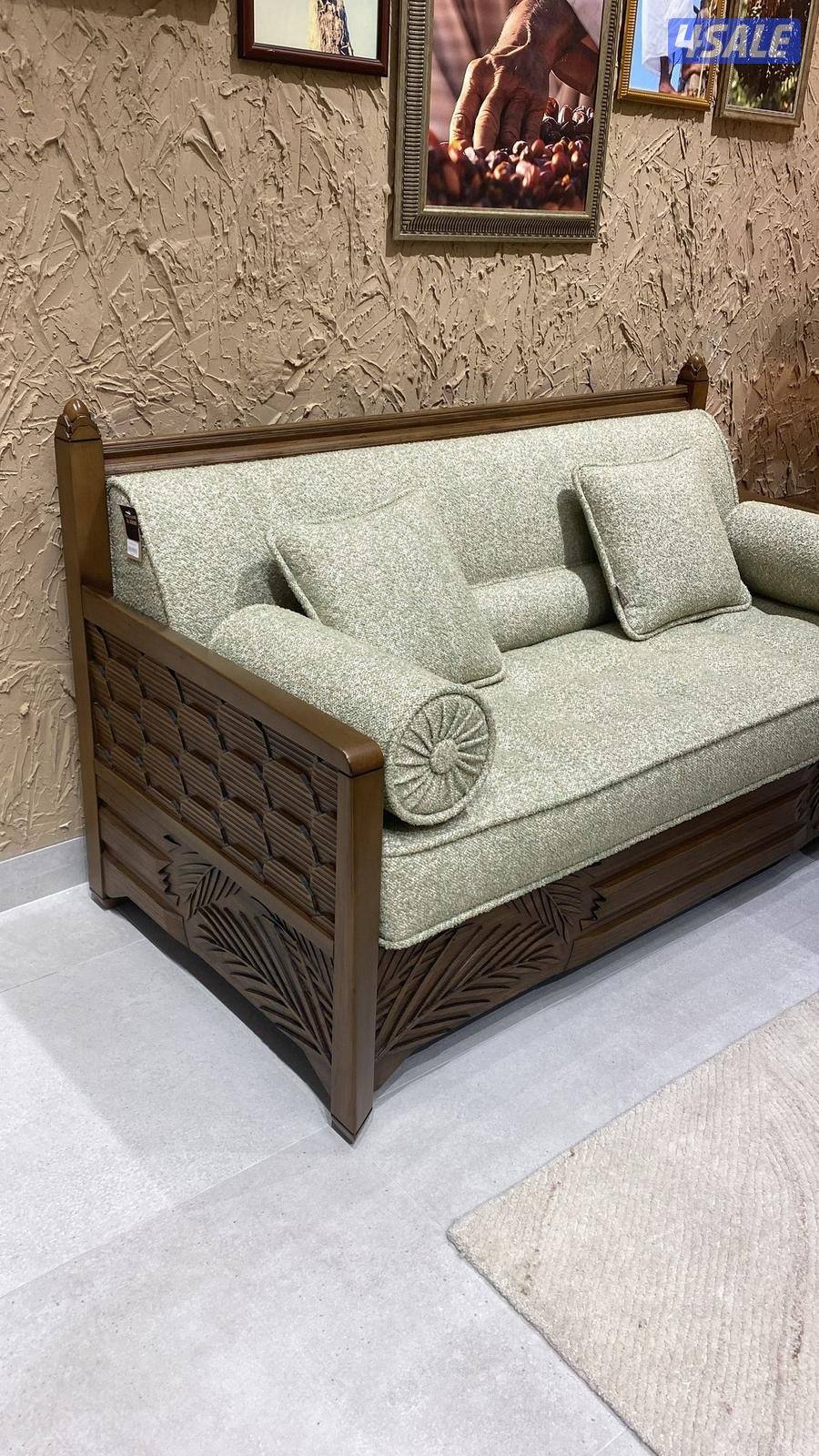 الضجيج مجمع غالرليا بوابة ٢او ٥ بجوار بوخمسين للسجاد قصر6