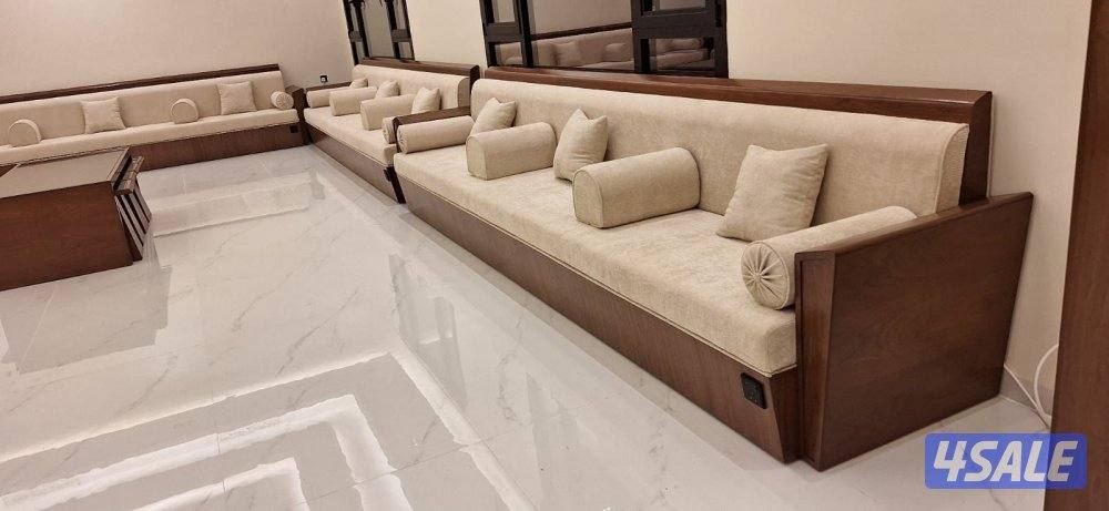 الضجيج مجمع غالرليا بوابة ٢او ٥ بجوار بوخمسين للسجاد قصر9