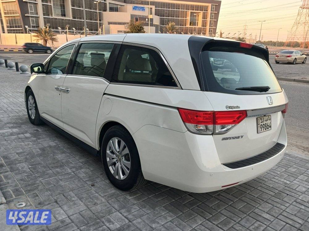 هوندا  اوديسي موديل 2015 الفل5