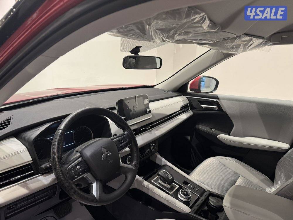 Mitsubishi outlander6