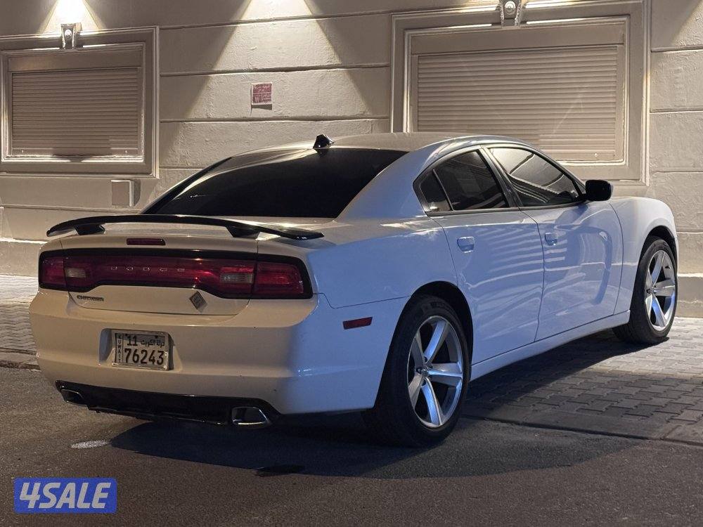 دوج شارجر موديل 2012 ماشي 270 شرط ان حالته جيده جدا مبدل جميع الهيئة1