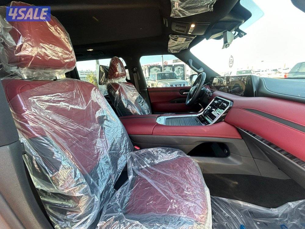 نيسان باترول V6T-بلاتنيوم .TURBO موديل 2025  ماشي 9000 k.m5