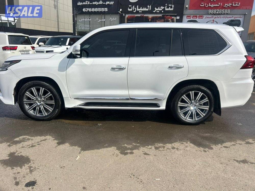 لكزس LX570 درجه اولى موديل 2016 ماشى 259.000 k.m  وارد الساير3