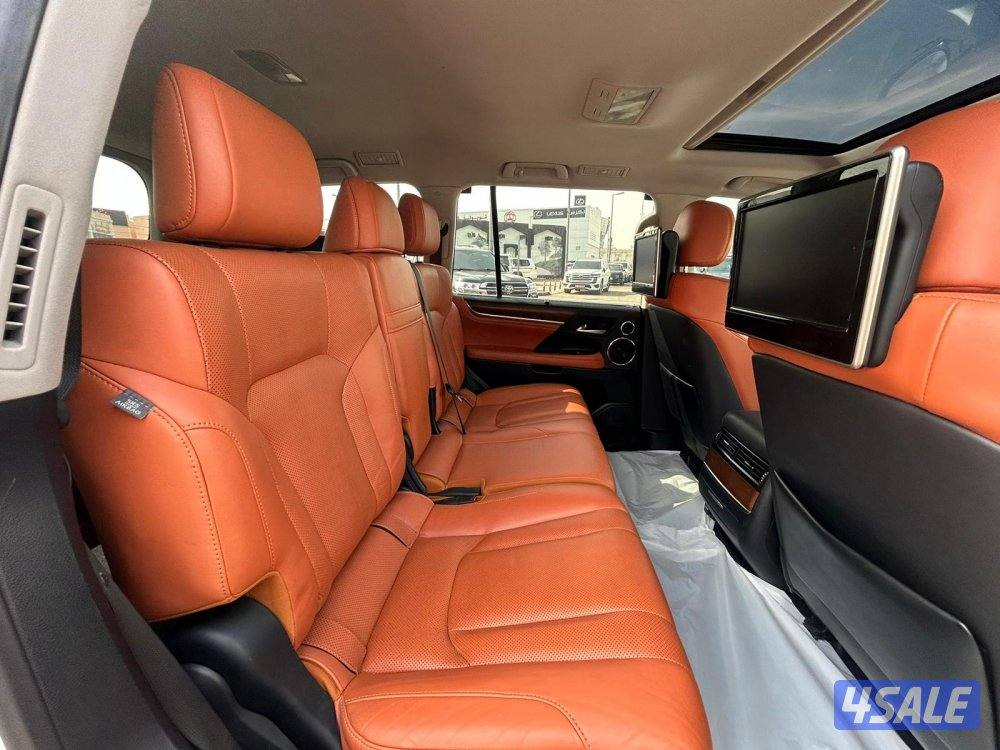 لكزس LX570 درجه اولى موديل 2016 ماشى 259.000 k.m  وارد الساير4