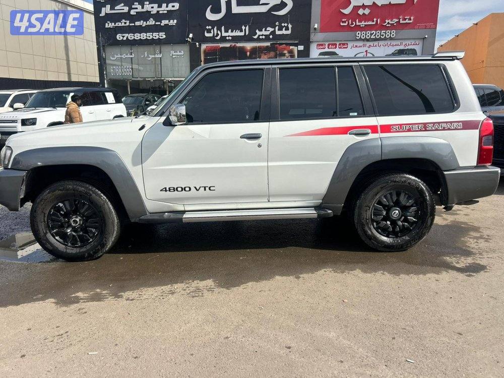 نيسان باترول سوبر سفارى موديل 2017 ماشى 319.000 k.m  وارد الخليج .3