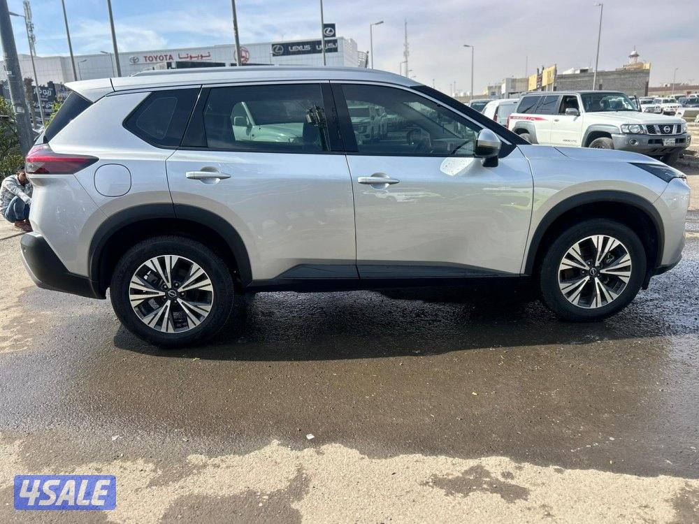 نيسان اكس تريل  موديل 2023 ماشى 88.000 k.m  وارد البابطين3