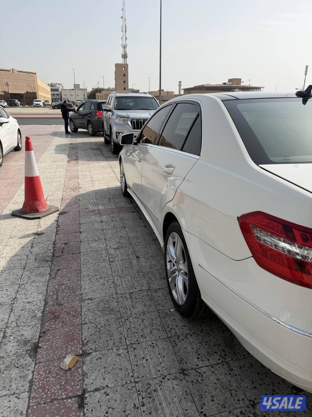 مرسيدس E300 موديل 2011 وارد الخليج6