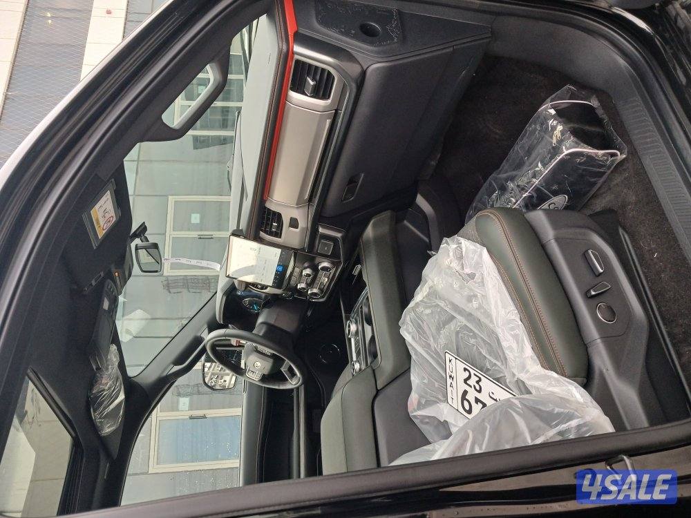 فورد اكسبيديشن تمبرلاين موديل 2023 اصفااااااار9