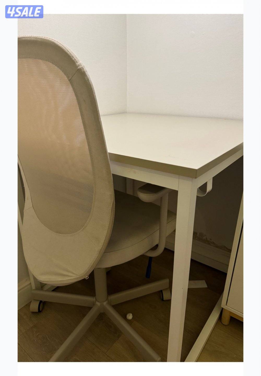 مكتب و كرسي استعمال نظيف0