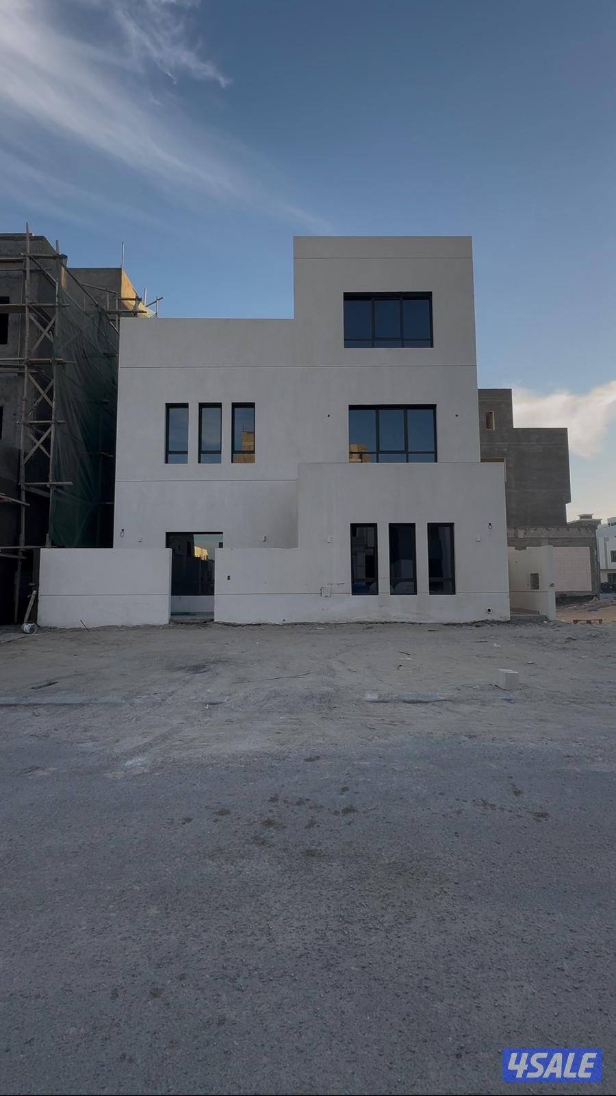 للايجار بيت كامل بالمطلاع N51