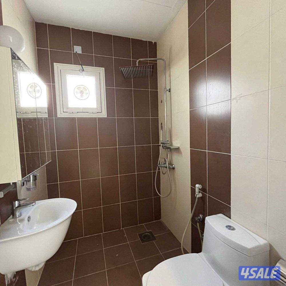 شقة مع روف للإيجار في المسايل قطعة 54