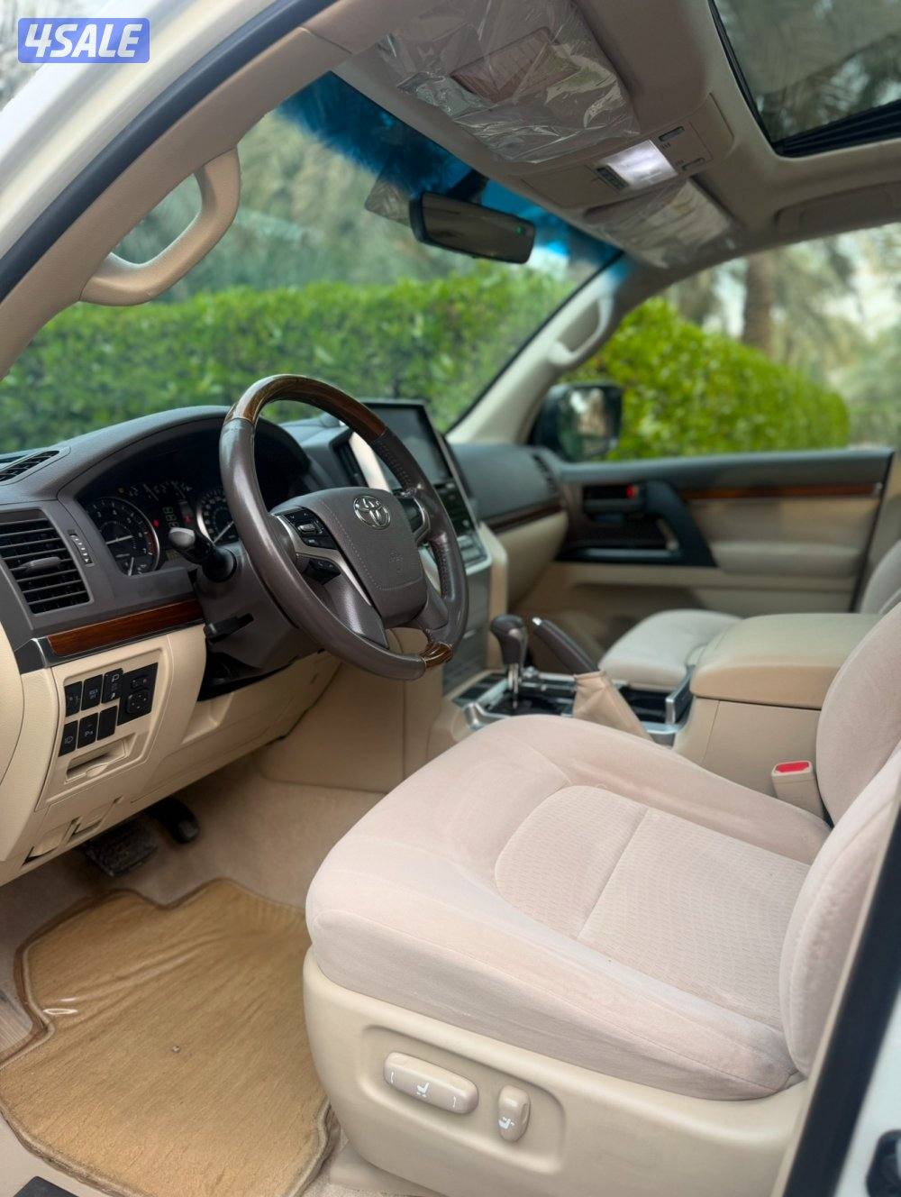 للبيع لاند كروزر GXR موديل 2018 صبغ وكاله بالكامل7