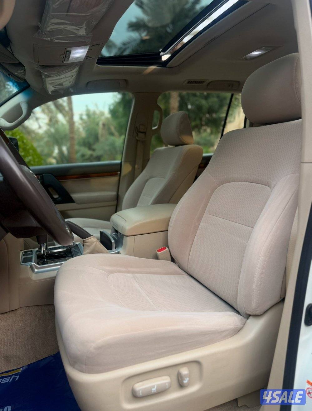 للبيع لاند كروزر GXR موديل 2018 صبغ وكاله بالكامل8