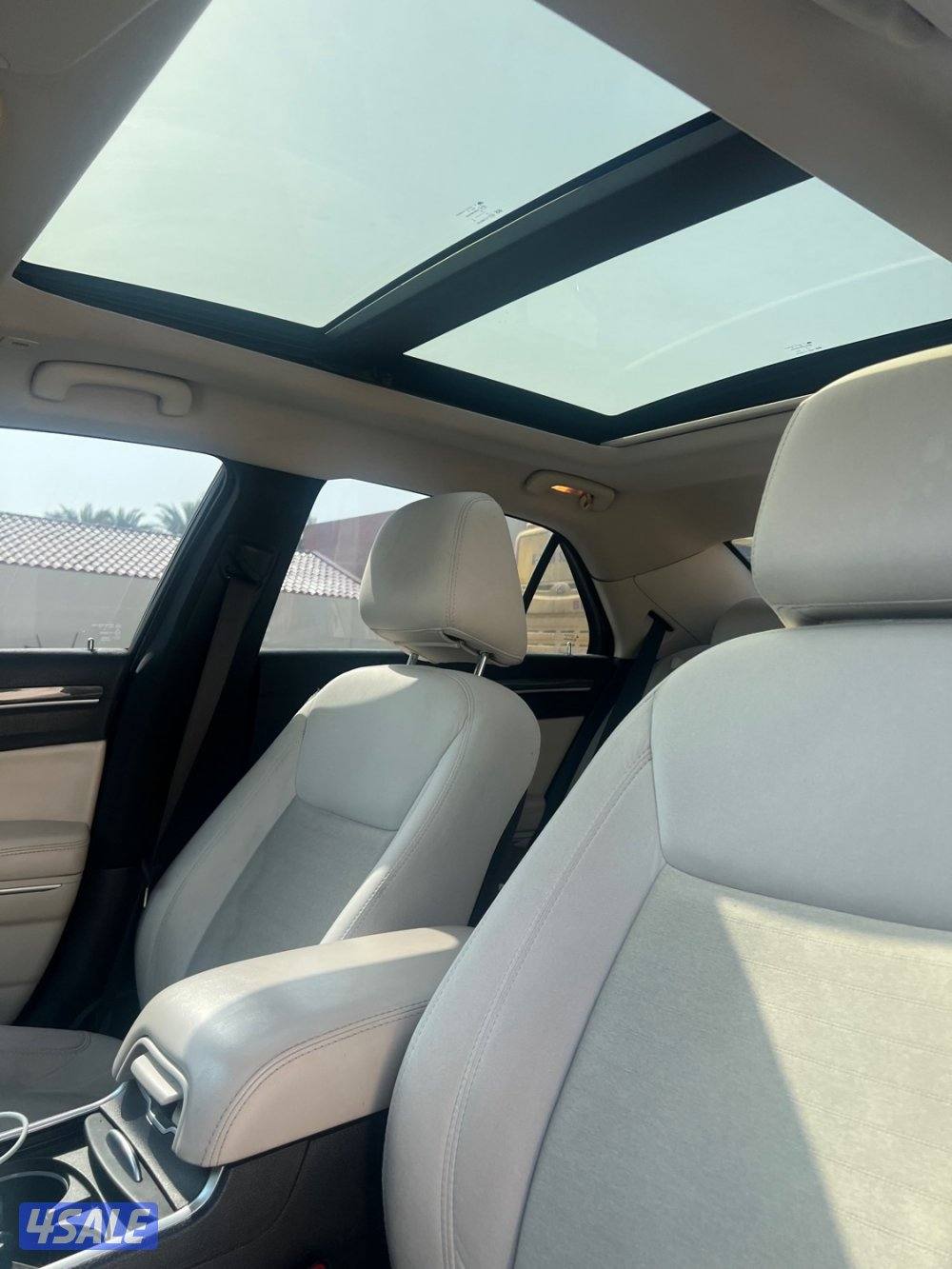 للبيع كرايزلر موديل 20184