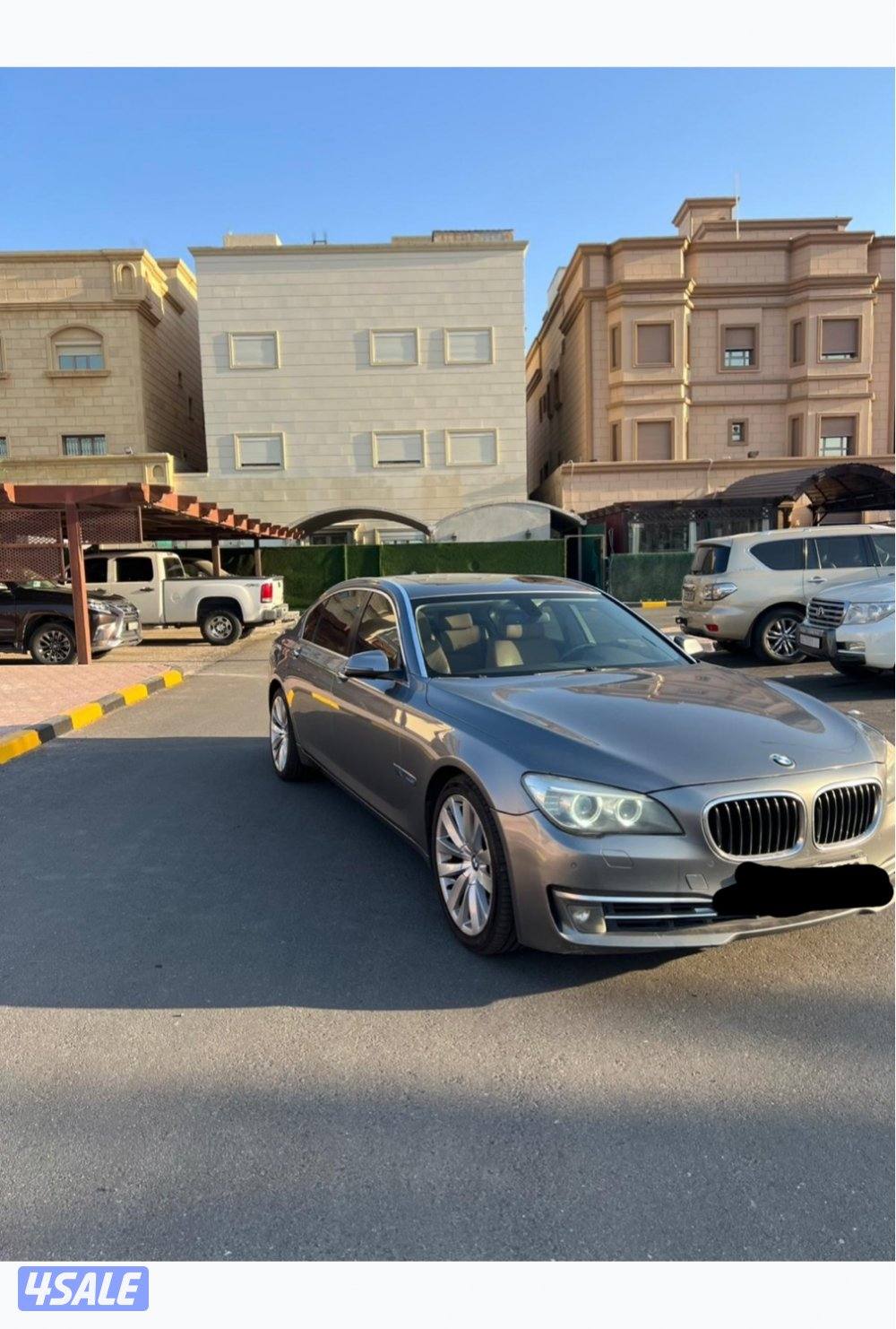 للبيع BMW / 2014 / 740il ماشي 187 الغانم0