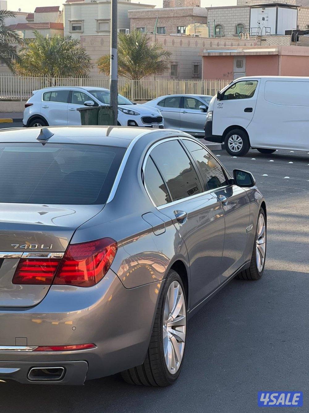 للبيع BMW / 2014 / 740il ماشي 187 الغانم1