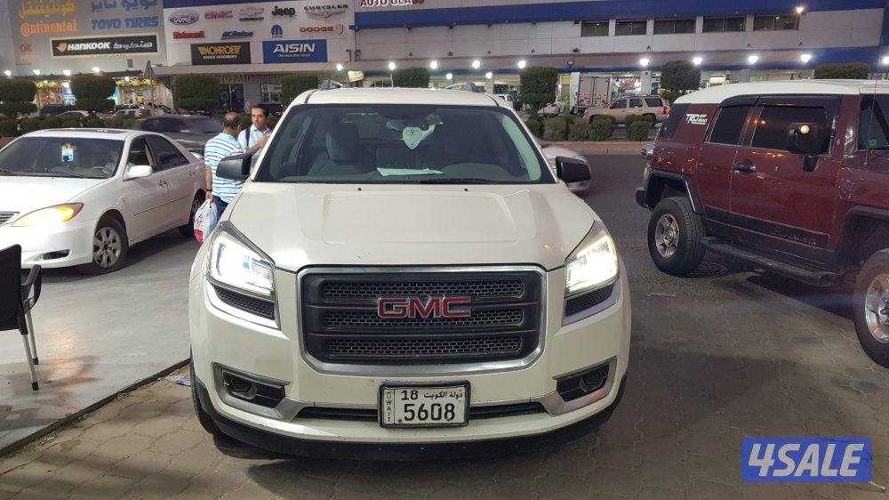GMC acadia 2015 model for sale accident free, 215 K driven0