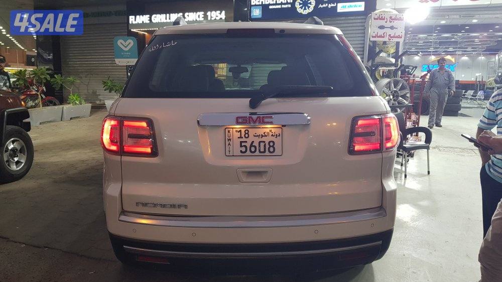 GMC acadia 2015 model for sale accident free, 215 K driven1