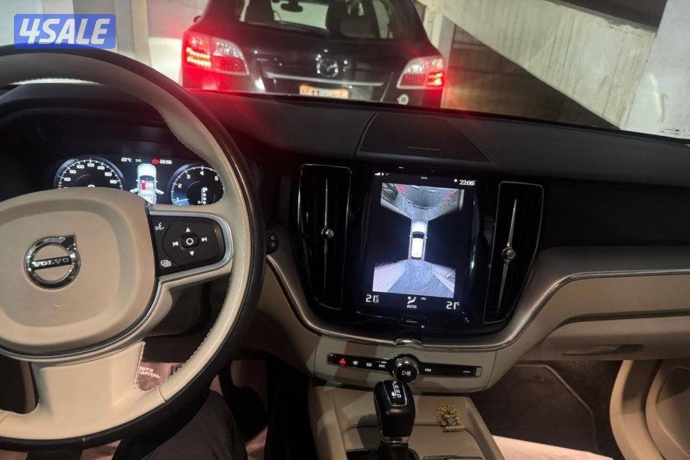 فولفو XC60 ماشي 53 الف كم موديل 2021 بحالة الوكاله الدرجه الاولى5