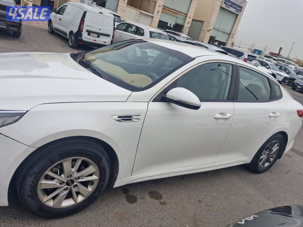 للبيع كيا اوبتيما 2018 / برجاء الاتصال للجادين فقط /3