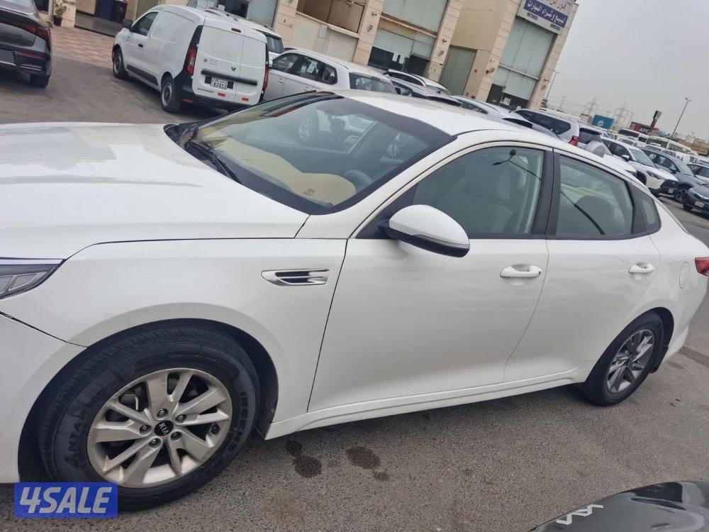 للبيع كيا اوبتيما 2018 / برجاء الاتصال للجادين فقط /6