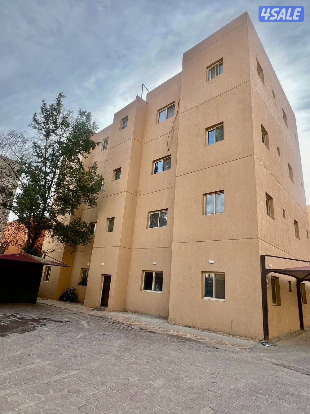 Apartment for rent 3 Bed room 2 toilet 1 hall room and kitchen  mangaf0