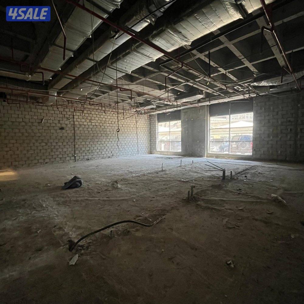 محل تجاري مع فترة سماح للإيجار في القبلة0